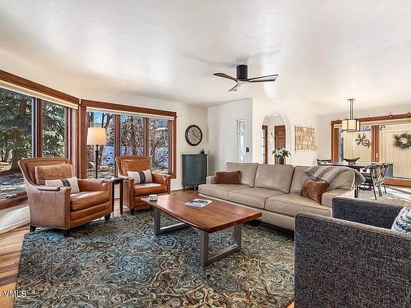 4th image of 3000 Eaglebend Dr #9