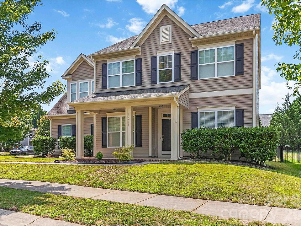 1st image of 15718 Gallant Ridge Pl