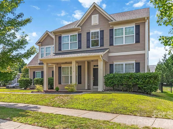 15718 Gallant Ridge Pl, Huntersville, NC 28078