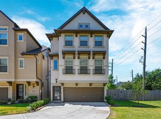 12207 Oxford Crescent Cir, Houston, TX 77077