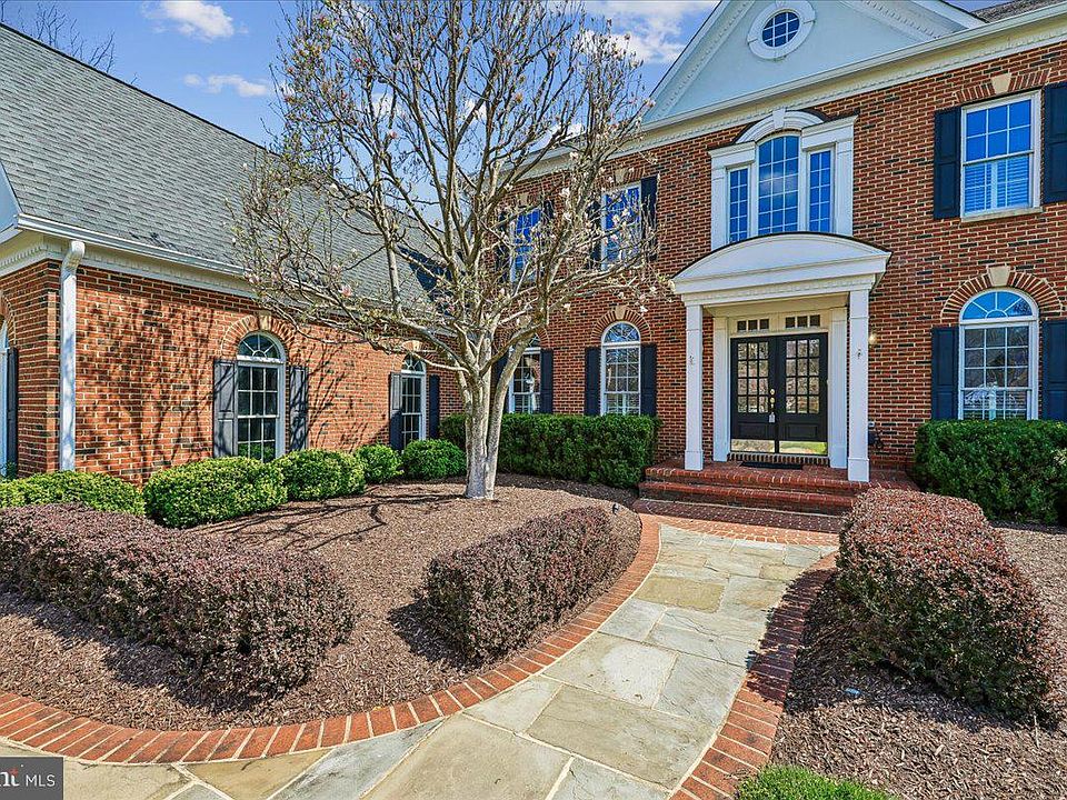 1st image of 15200 Country Glen Ct