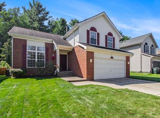 34 Eagle Ridge Rd, Lake Orion, MI 48360