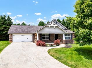 8105 Morning Rose Ln, Corryton, TN 37721