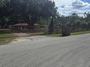 5646 Gray Rd, Zephyrhills, FL 33543