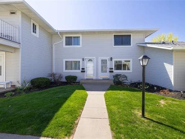 499 Eastbrooke Ln, Rochester, NY 14618