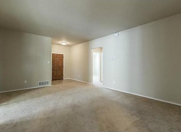 5th image of 4012 Tarpon Springs Dr