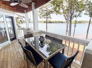 905 Southwest Dr, Davidson, NC 28036
