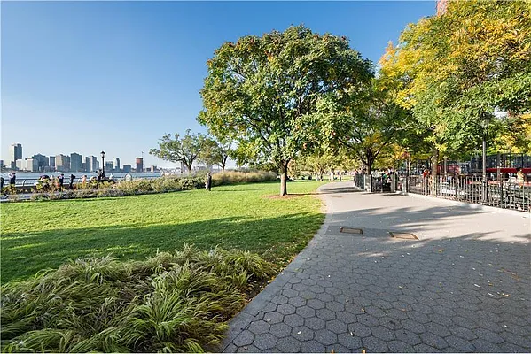 Rented by East West Realty Services Inc | media 15