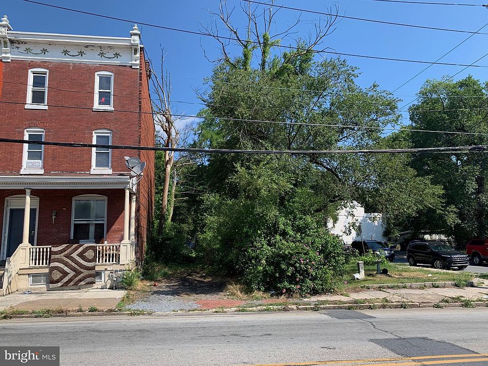 2nd image of 618 Maclay St