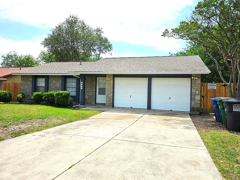 Front of the home, notice the fence that was installed April 2025