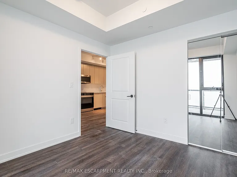 2075 Lakeshore Rd #1205 — Photo 17
