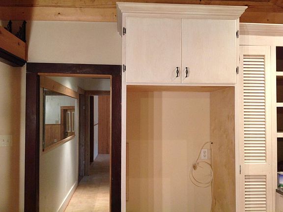 Kitchen to Hall