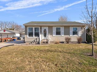 1913 3rd St W, Milan, IL 61264