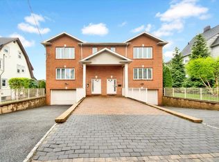 108 Hill St, New Rochelle, NY 10801