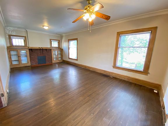 2nd image of 2084 Waldeck Ave