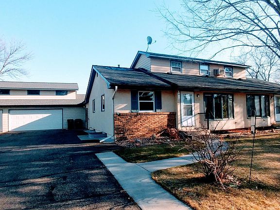 2nd image of 321 Queenan Ave S
