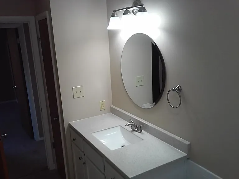 515 Hollendale Dr — Photo 6