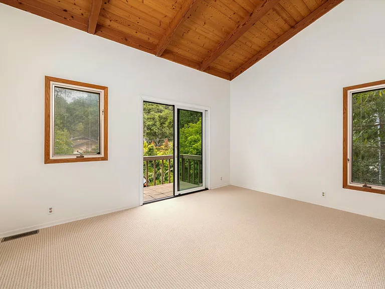 1539 Miramar Ln — Photo 16