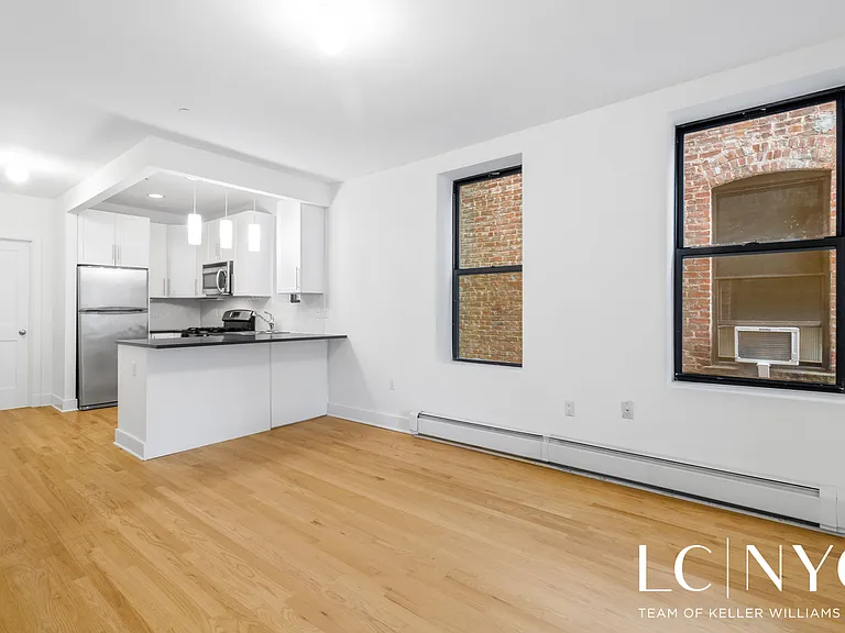 305 W 150th St #503 — Photo 4