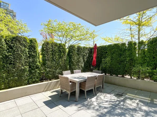 9188 Cook Rd #308, Richmond, BC V6Y 4M1