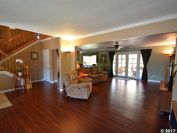 4th image of 3216 Mountaire Dr