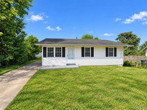 6005 Shillington Ln, Saint Louis, MO 63134