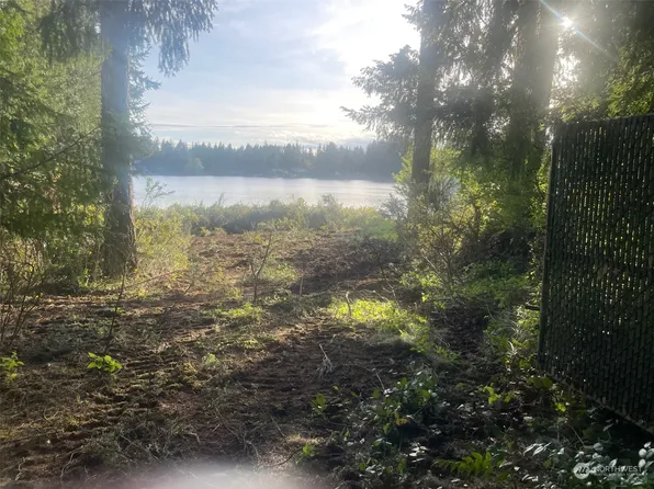 221 Gold Creek Place W, Bremerton, WA 98312