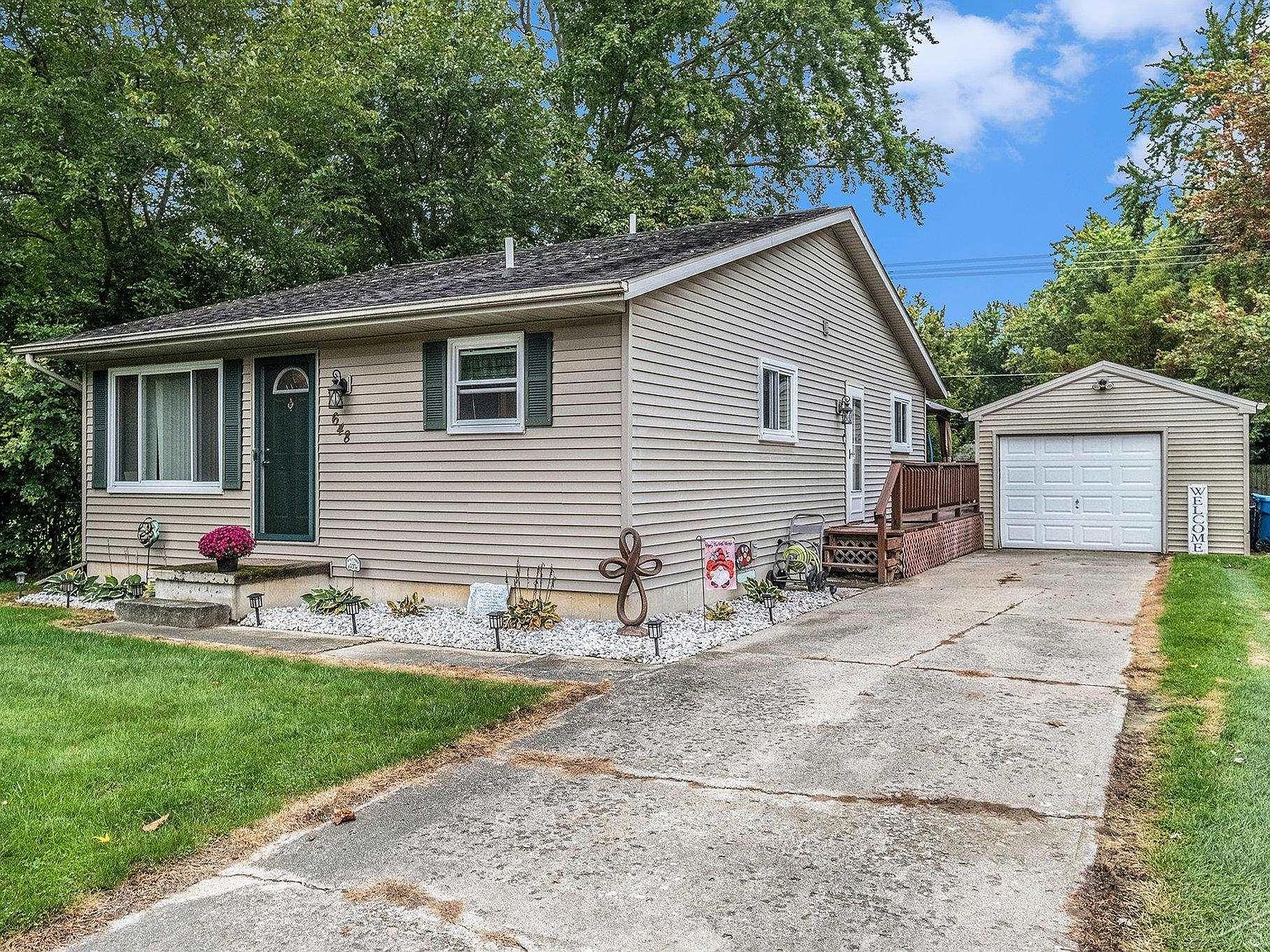 648 Briarwood Dr, Vassar, MI 48768 Zillow