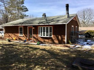 2 Abbey Ln, Foster, RI 02825