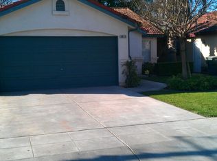 5813 W Vartikian Ave, Fresno, CA 93722