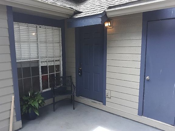 5th image of 952 Bird Bay Ct APT 204