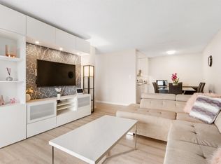 4373 Halifax St #324, Burnaby, BC V5C 5Z2