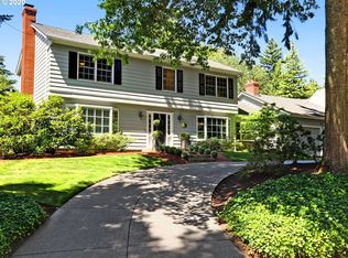 7085 SW Canyon Dr, Portland, OR 97225