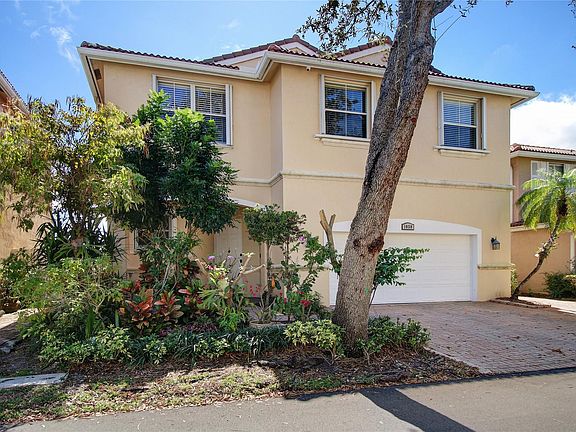 3rd image of 1050 Corkwood Street