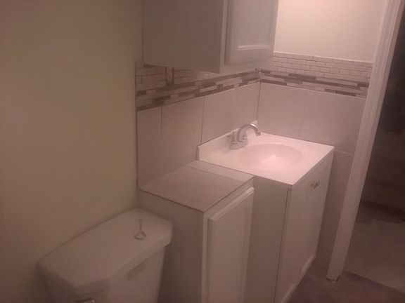 3rd image of 691 S Ogden St