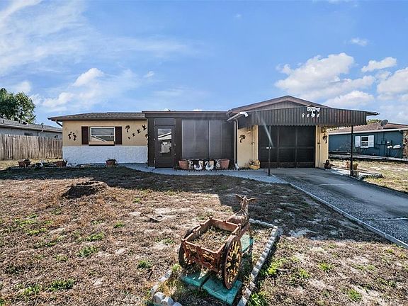 2nd image of 8434 Luray Dr