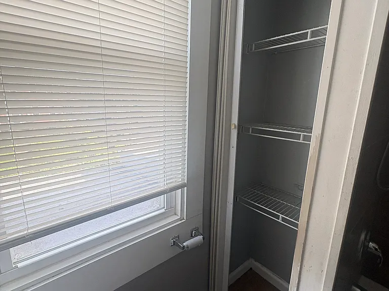 2906 Presbury St — Photo 13