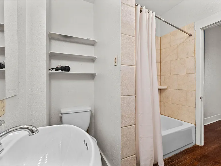 2511 Whitney St #A — Photo 7