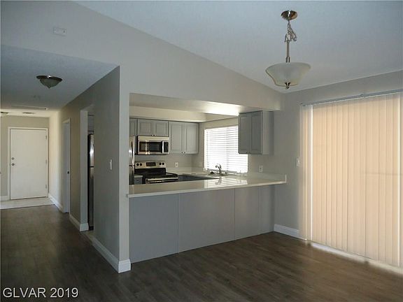 4th image of 1044 Neil Armstrong Cir