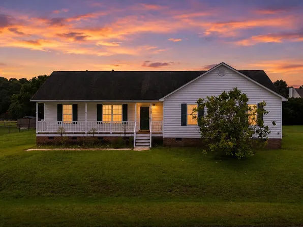1312 Greenbranch Ln, Raleigh, NC 27603