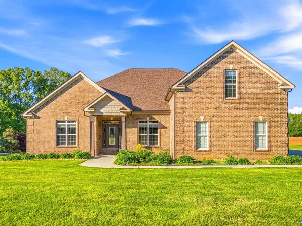 12872 Saint Andrews Dr, Athens, AL 35611