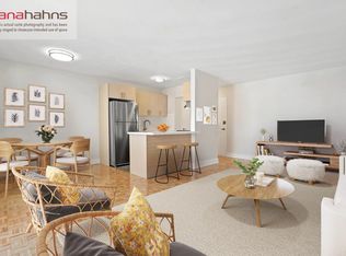 12 Park St E #1472899, Mississauga, ON L5G1L5