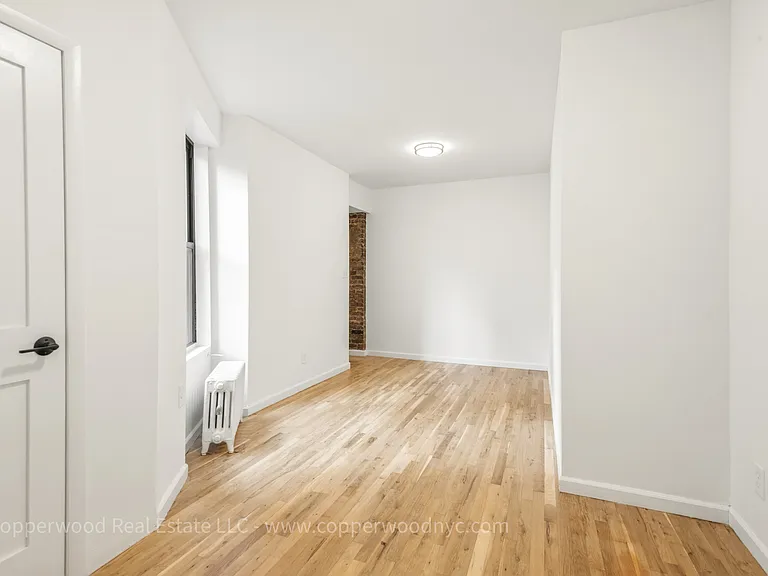 402 E 78th St #33 — Photo 6