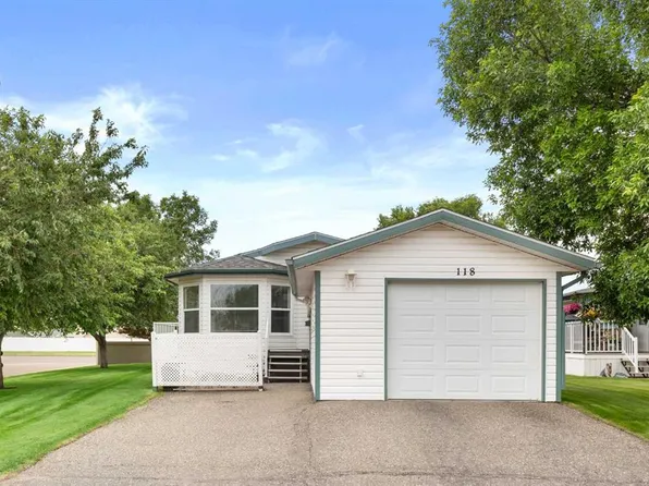 1600 Strachan Rd SE #118, Medicine Hat, AB T1B 4M3