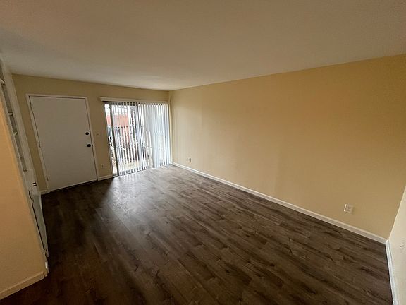 4th image of 5027 Del Monte Ave APT 4