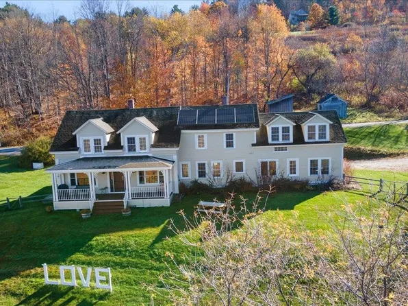 1629 North Mann Hill Road, Pownal, VT 05261