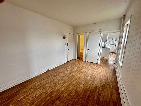 4th image of 1014 S 6th St