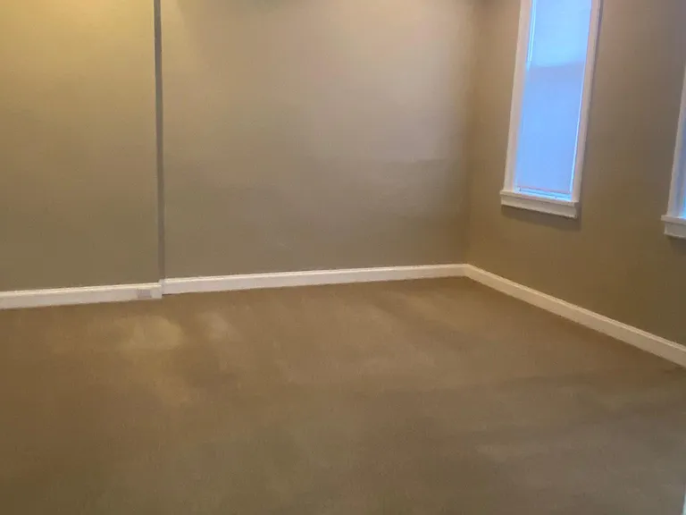 87 W Market St #201 — Photo 8