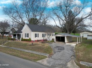 273 E Main St, Bells, TN 38006