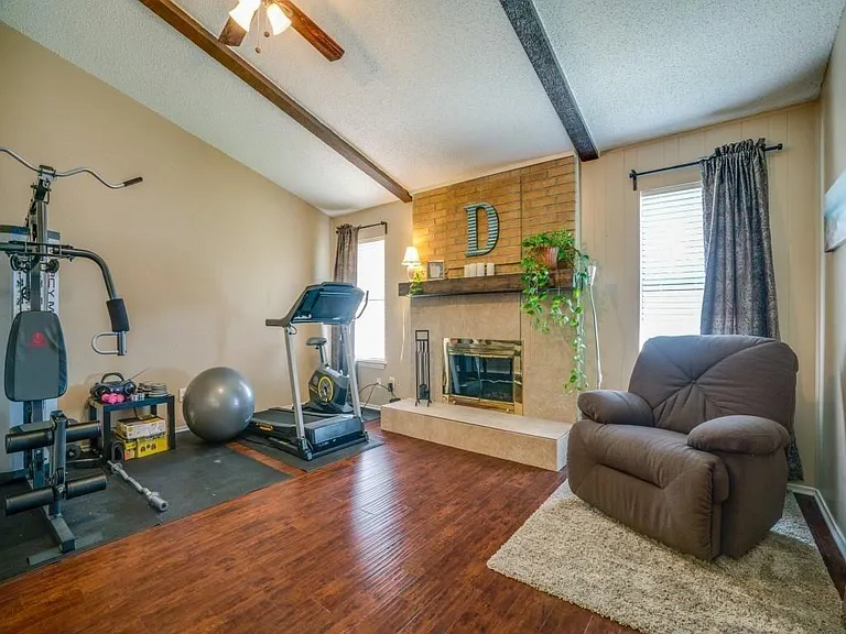 3228 Delaford Dr — Photo 7